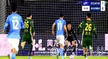 布彭扎头球轻蹭 童磊右路助攻破门